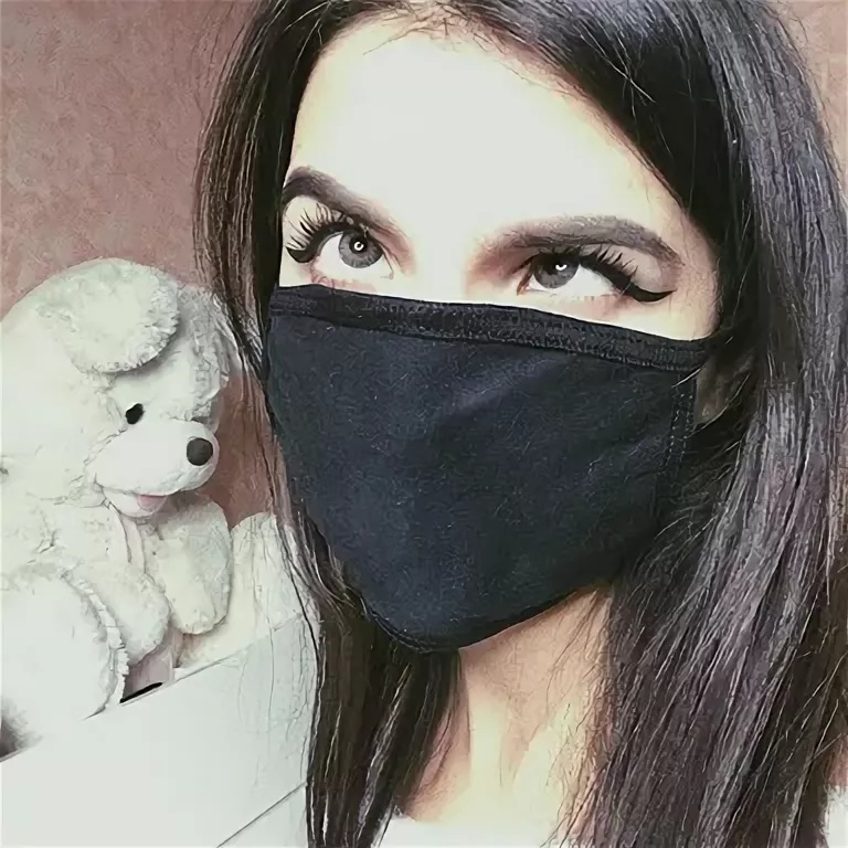 Фото девушки в маске фото на аву